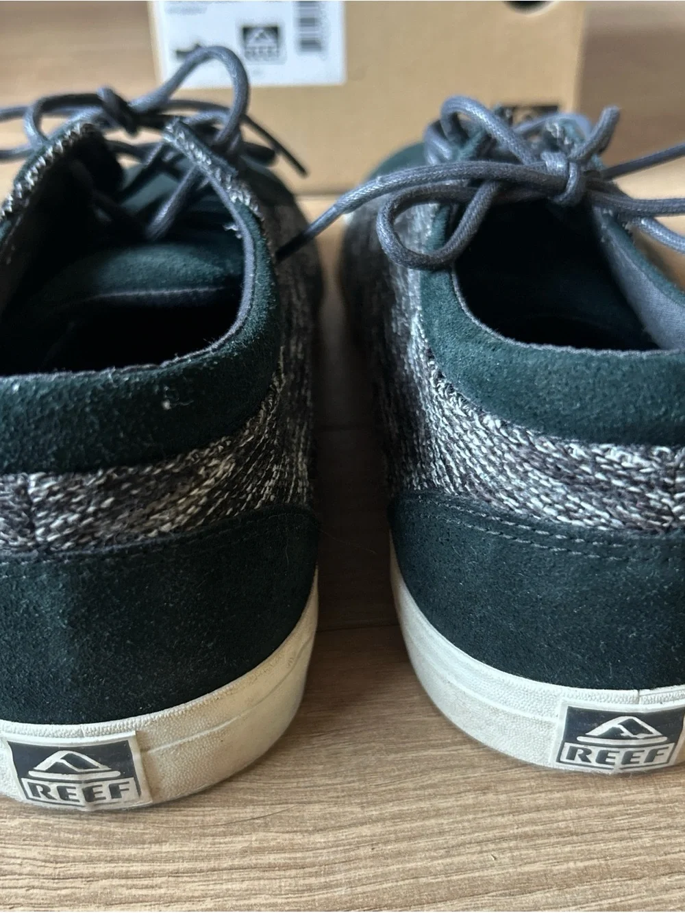 Reef Men’s Low-Top Sneakers in Black‎ and Gray